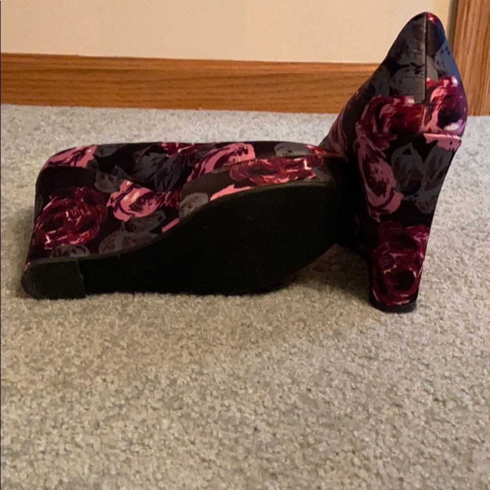 Wedges - Picture 4 of 5